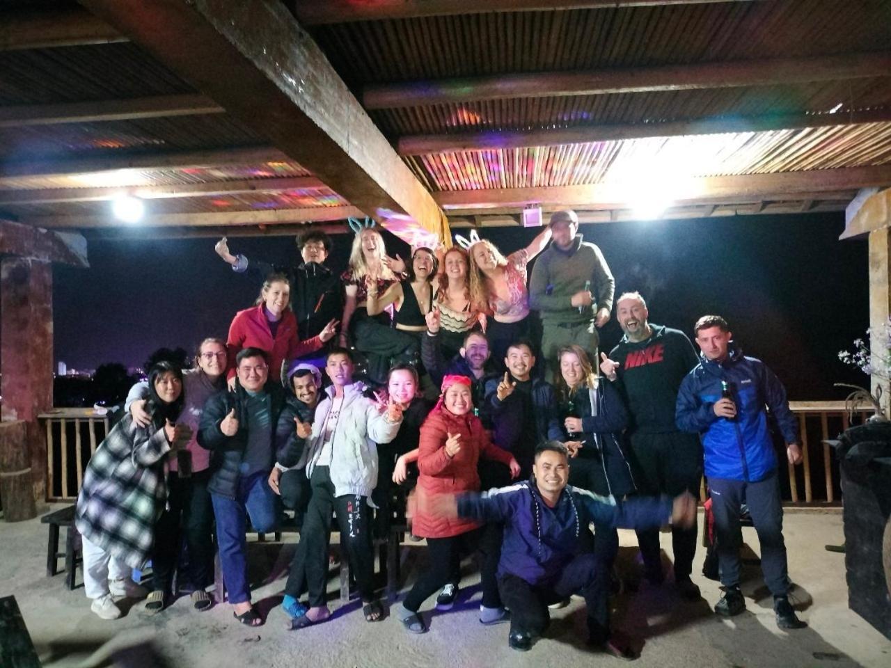 Dong Van Panorama Homestay ภายนอก รูปภาพ